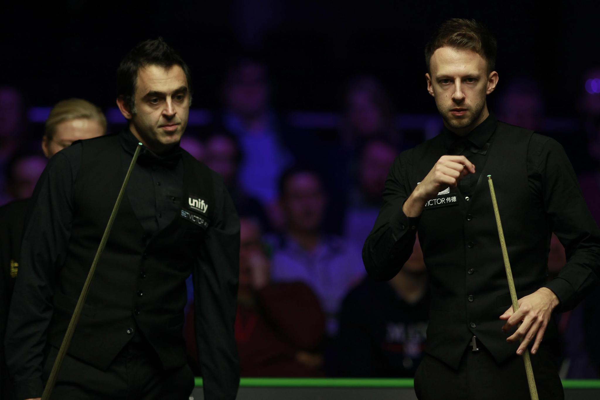 足球场上任 足球场上任